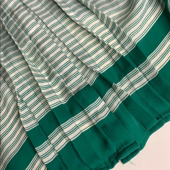 Joie Silk Center Pleated Button Down Blouse green professional small women’s - Picture 5 of 6